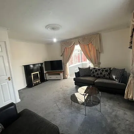 Cose Ley Home Away From Home Coseley Exterior photo